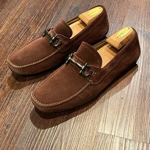 SALVATORE FERRAGAMO SUEDE DRIVING LOAFERS MOCCASINS